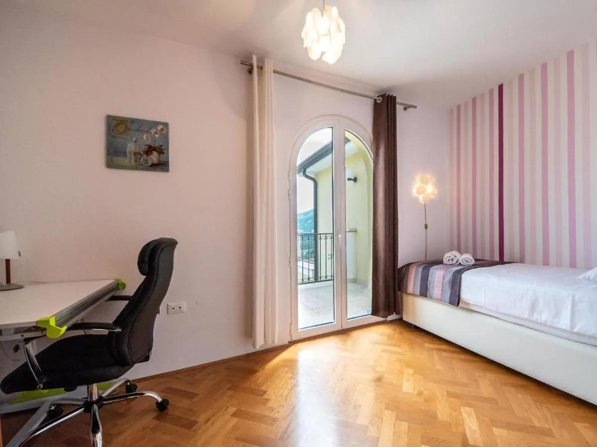 Holiday Home Villa Orhidea Marcici 0*,