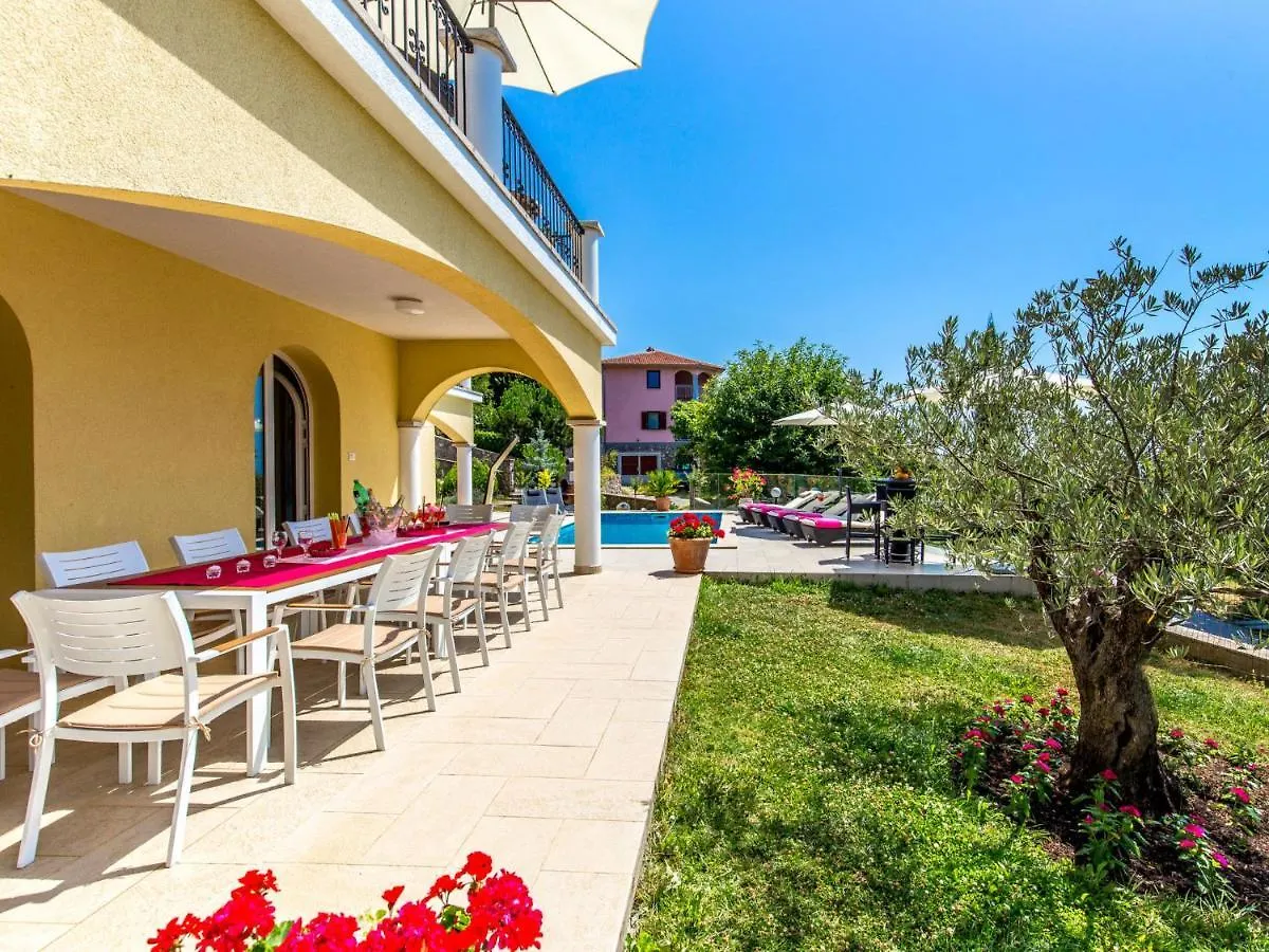 Holiday Home Villa Orhidea Marcici Hırvatistan