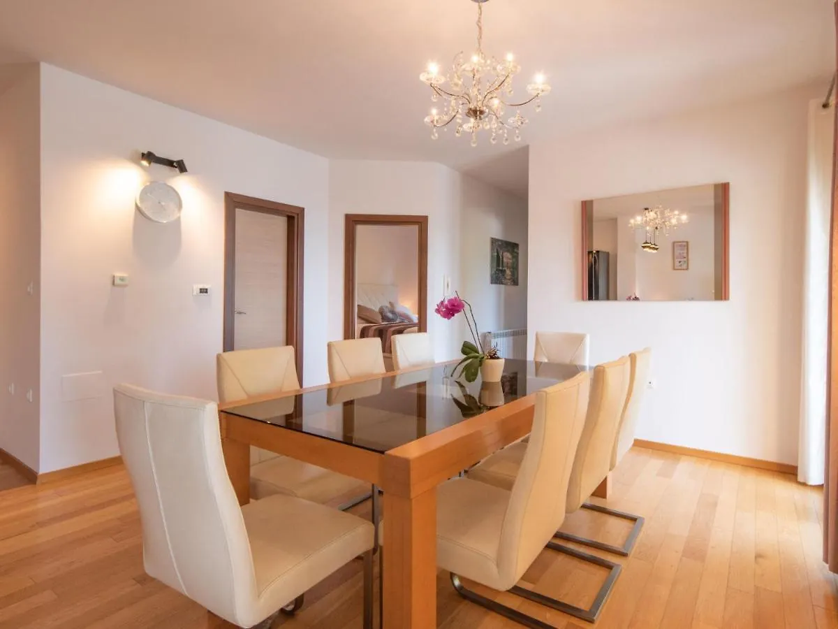 Holiday Home Villa Orhidea Marcici