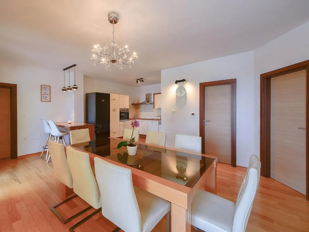 Holiday Home Villa Orhidea Marcici