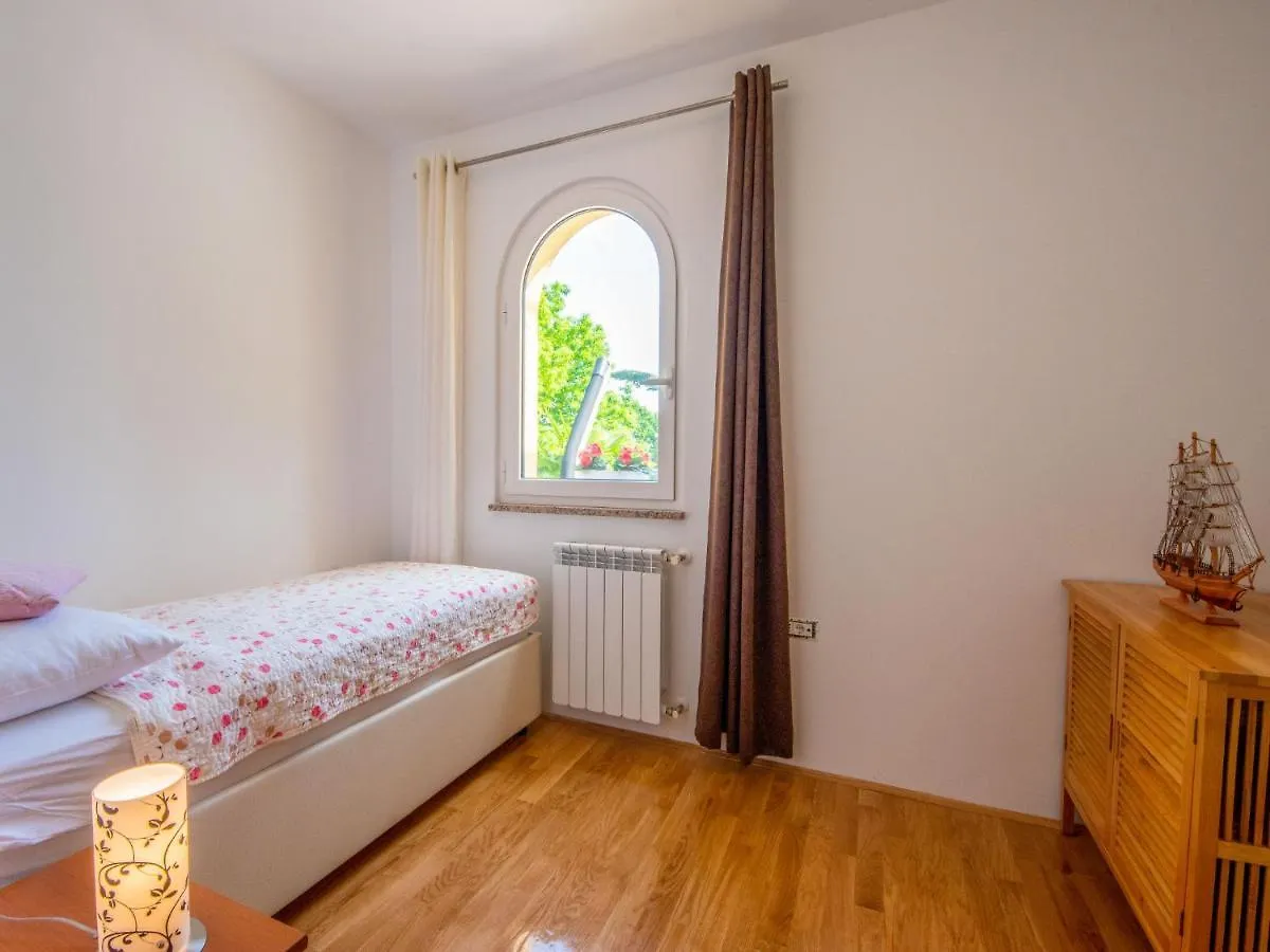 Holiday Home Villa Orhidea Marcici